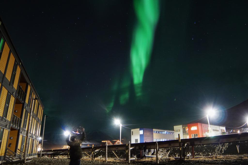 Svalbard Apartment Лонгйир Экстерьер фото